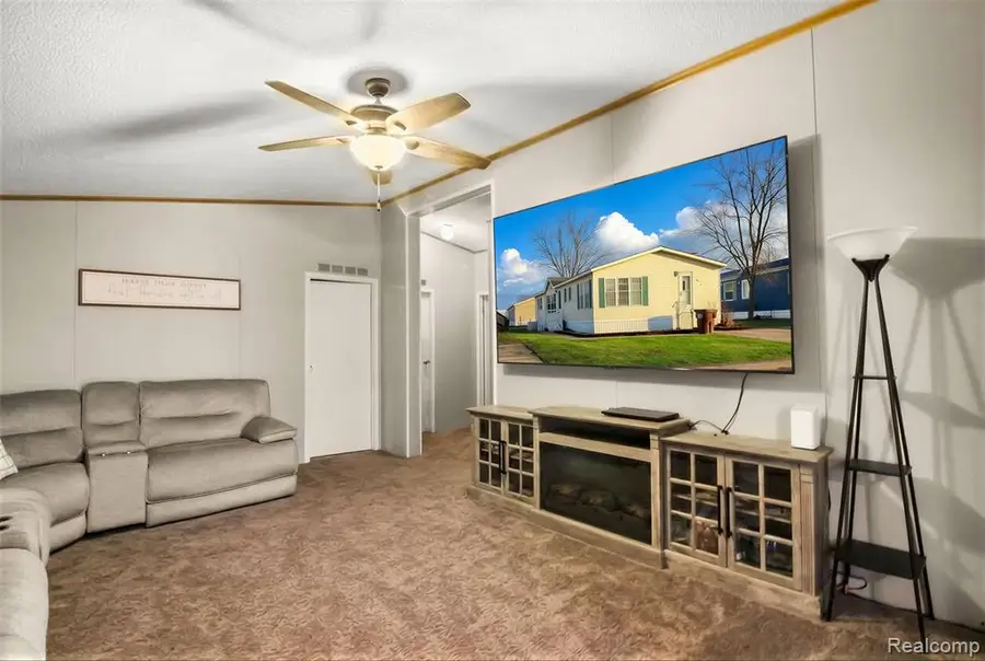 372 Holly Glen, Monroe, MI 48161 - #3