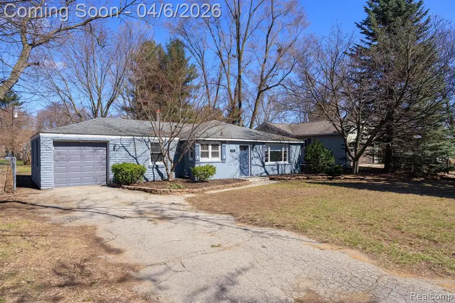 8283 Russell, Shelby, MI 48317 - #3