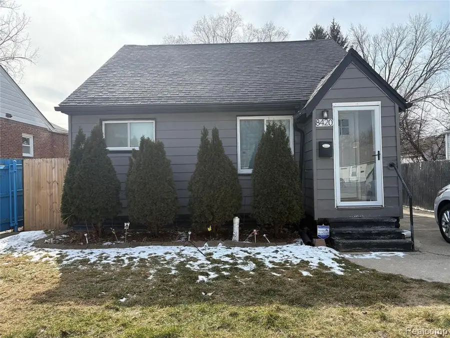 8420 Republic, Warren, MI 48089 - #3