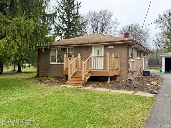 5036 Beecher, Flint, MI 48532