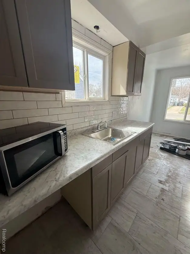 7762 Greenview, Detroit, MI 48228 - #3