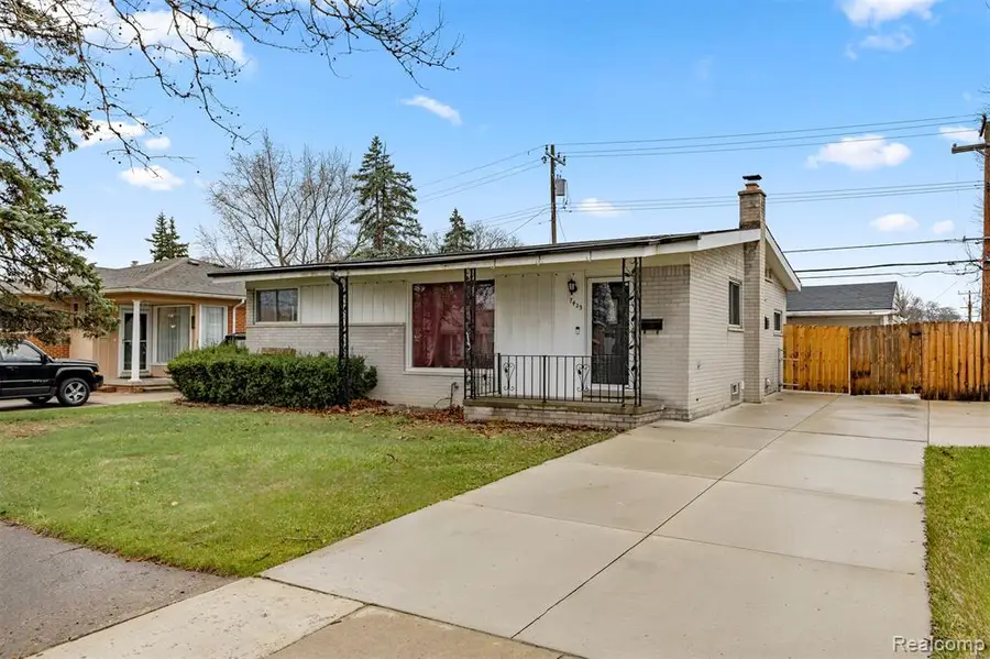 7423 Amboy, Dearborn Heights, MI 48127 - #2