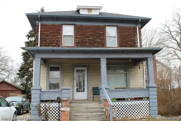 1207 Lapeer, Port Huron, MI 48060