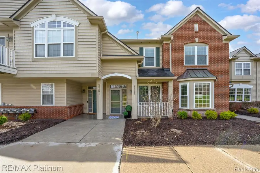 4253 Hampton Ridge, Howell, MI 48843 - #2