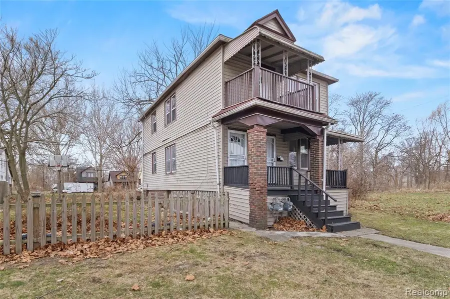471 Kitchener, Detroit, MI 48215 - #2