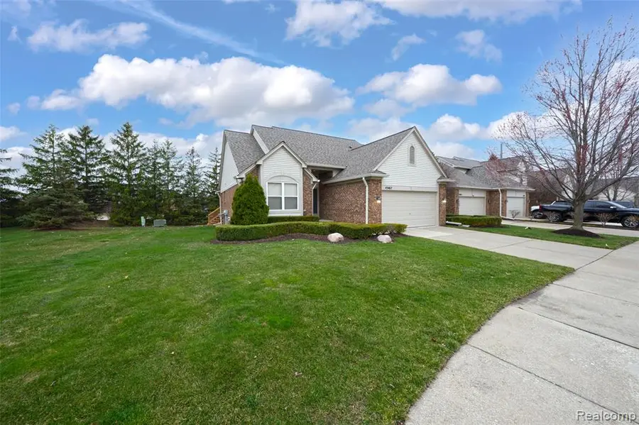 45467 Coachfort, Macomb, MI 48044 - #3