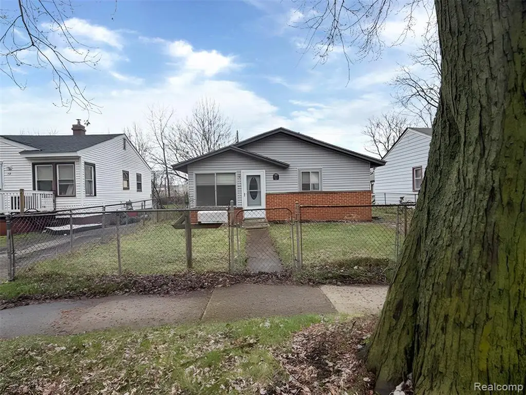 41 E Sheffield, Pontiac, MI 48340 - #1