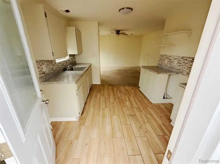 41 E Sheffield, Pontiac, MI 48340 - #3