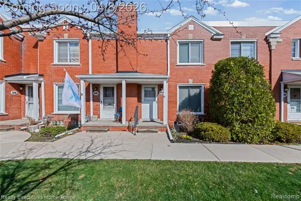703 1/2 Saint Clair, Grosse Pointe, MI 48230