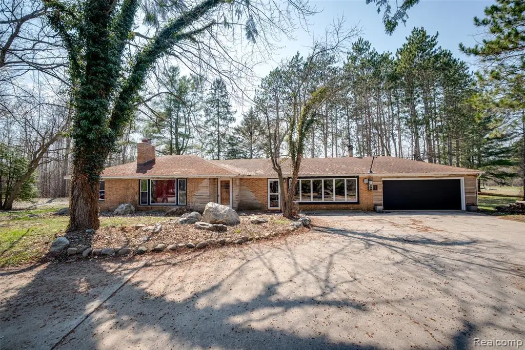 8780 Dixie, Birch Run, MI 48415 - #1