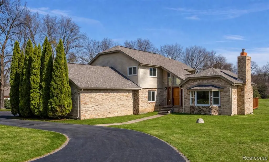3105 Hickory Ridge, Ortonville, MI  - #1