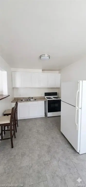 2128 Otis, Warren, MI 48091 - #3