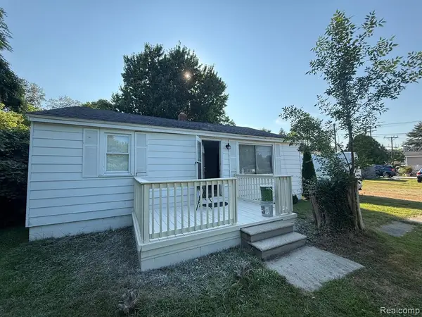 7189 Lakeshore, Lakeport, MI 48059