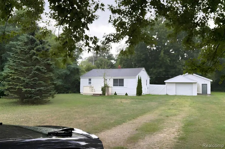 7189 Lakeshore, Lakeport, MI 48059 - #3