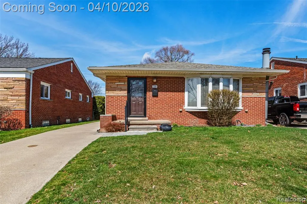 318 Park, Clawson, MI 48017 - #1