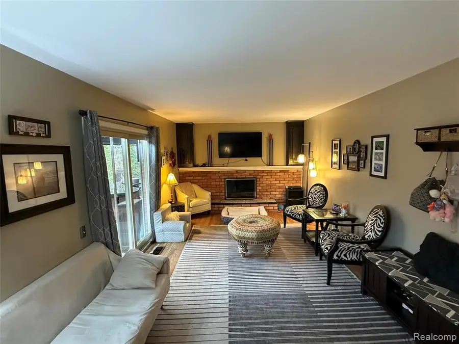 1645 Blairmoor, Grosse Pointe Woods, MI 48236 - #3