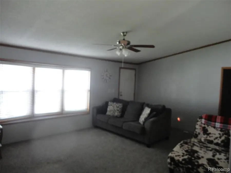 386 Blackwatch, Temperance, MI 48182 - #2