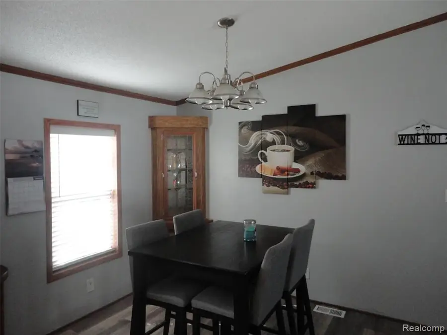 386 Blackwatch, Temperance, MI 48182 - #3