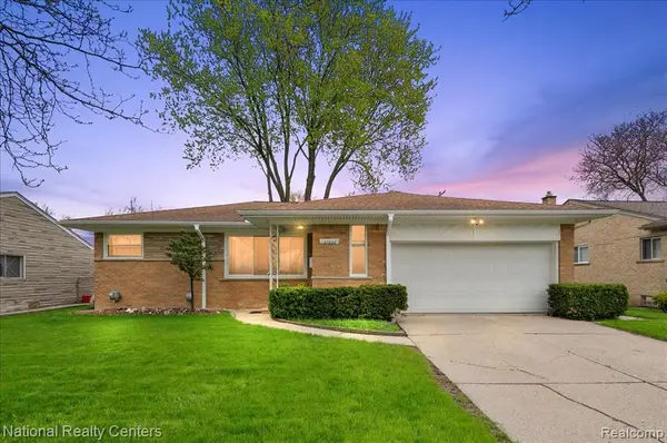 27828 Santa Ana, Warren, MI 48093