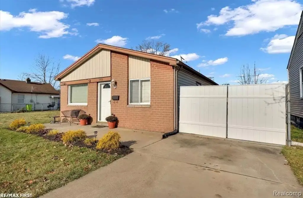 19331 Meier, Roseville, MI 48066 - #1