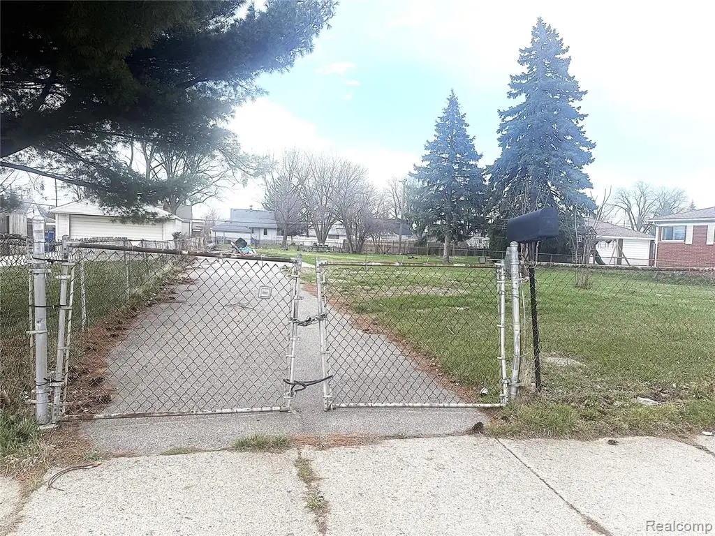 24820 Wagner Ave, Warren, MI  - #1