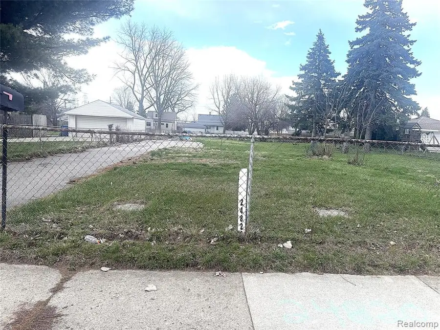 24820 Wagner Ave, Warren, MI  - #2