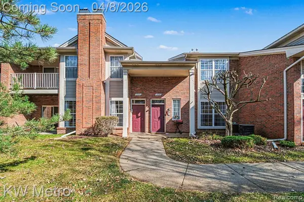 15392 Yale #195, Clinton Township, MI 48038