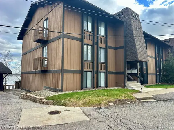 1744 Grove #A-101, Ypsilanti, MI 48198