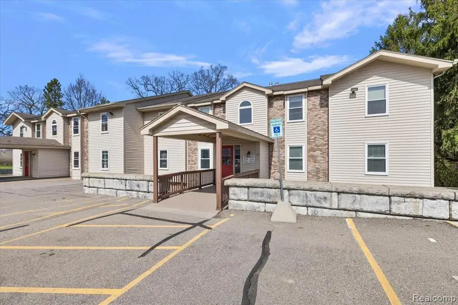 5080 Harbor Oak, Waterford, MI 48329 - #2