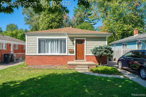 18429 Gillman, Livonia, MI 48152