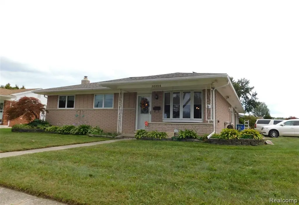 30324 Glenwood, Warren, MI 48088 - #1