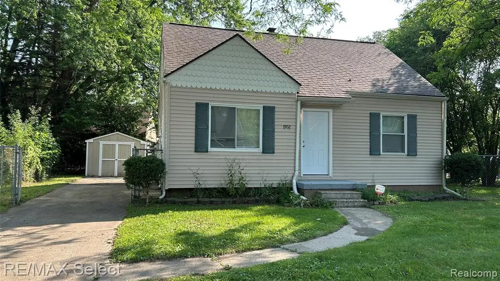 1902 Crestbrook, Flint, MI 48507 - #1