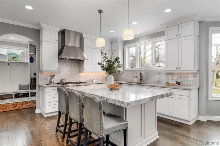 3010 E Bradford, Bloomfield Hills, MI  - #3
