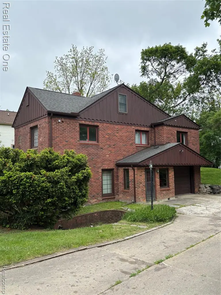109 W Kennett, Pontiac, MI 48340 - #3