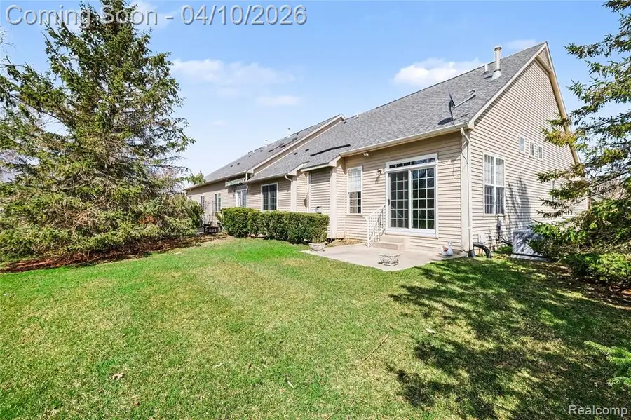 1601 Mallard Pond, Howell, MI 48855 - #3