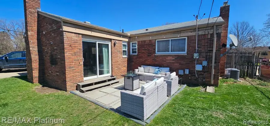 8743 Holly, Canton, MI 48187 - #2