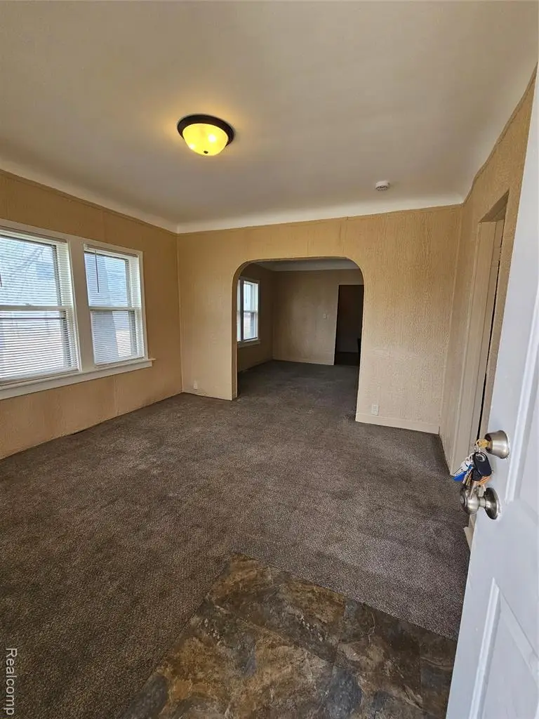 8033 Jackson, Warren, MI 48089 - #3