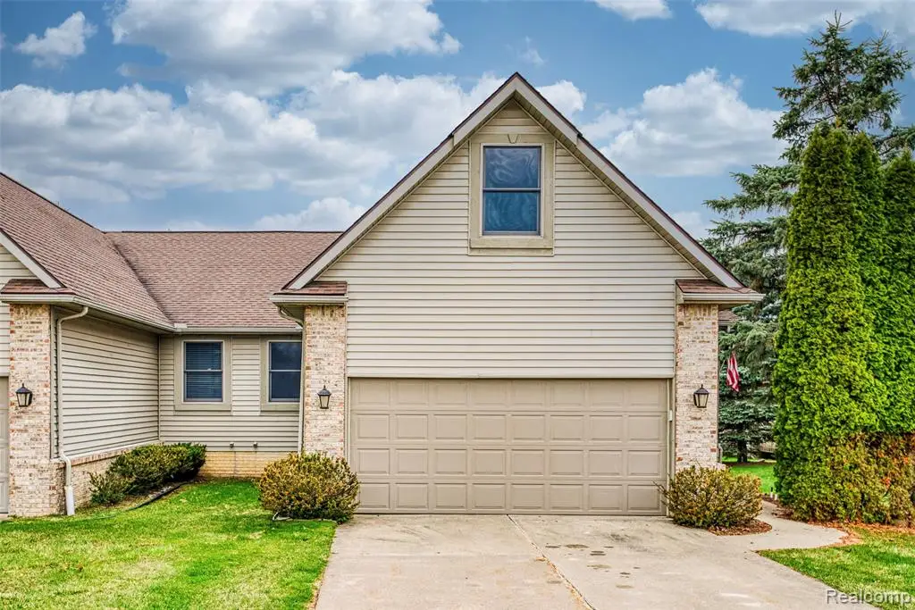 216 Canterbury, Linden, MI 48451 - #1