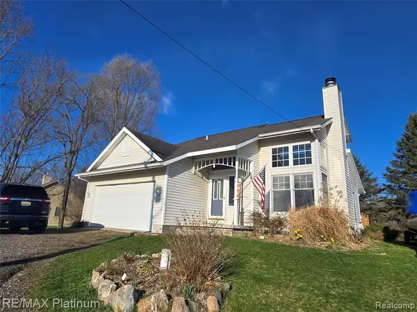 8017 Greenes, Jackson, MI 49201