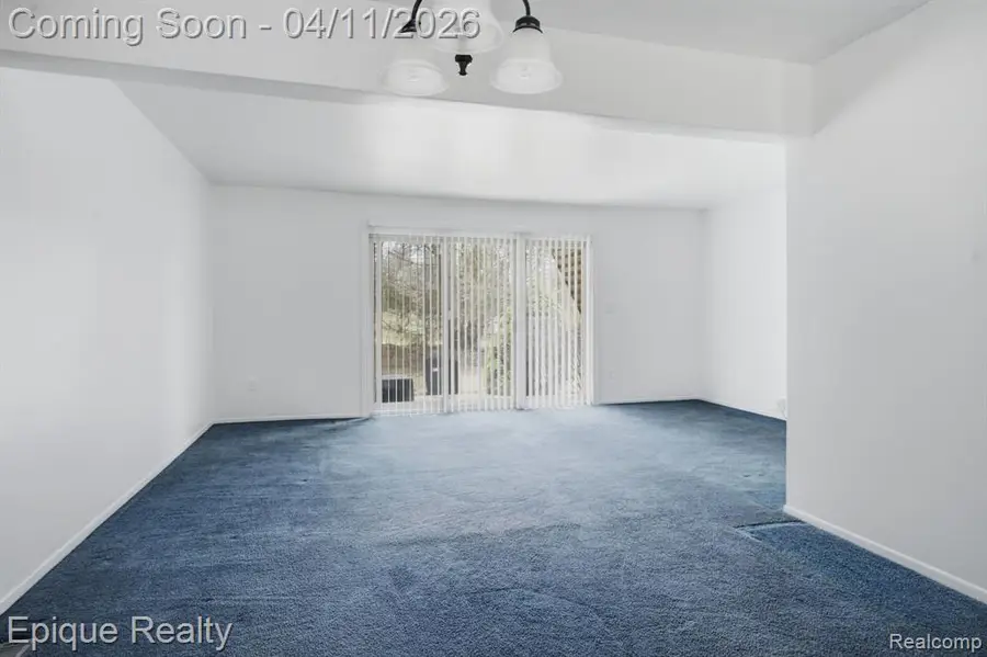 3895 Old Creek, Troy, MI 48084 - #2