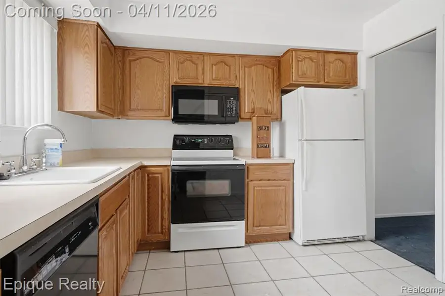 3895 Old Creek, Troy, MI 48084 - #3