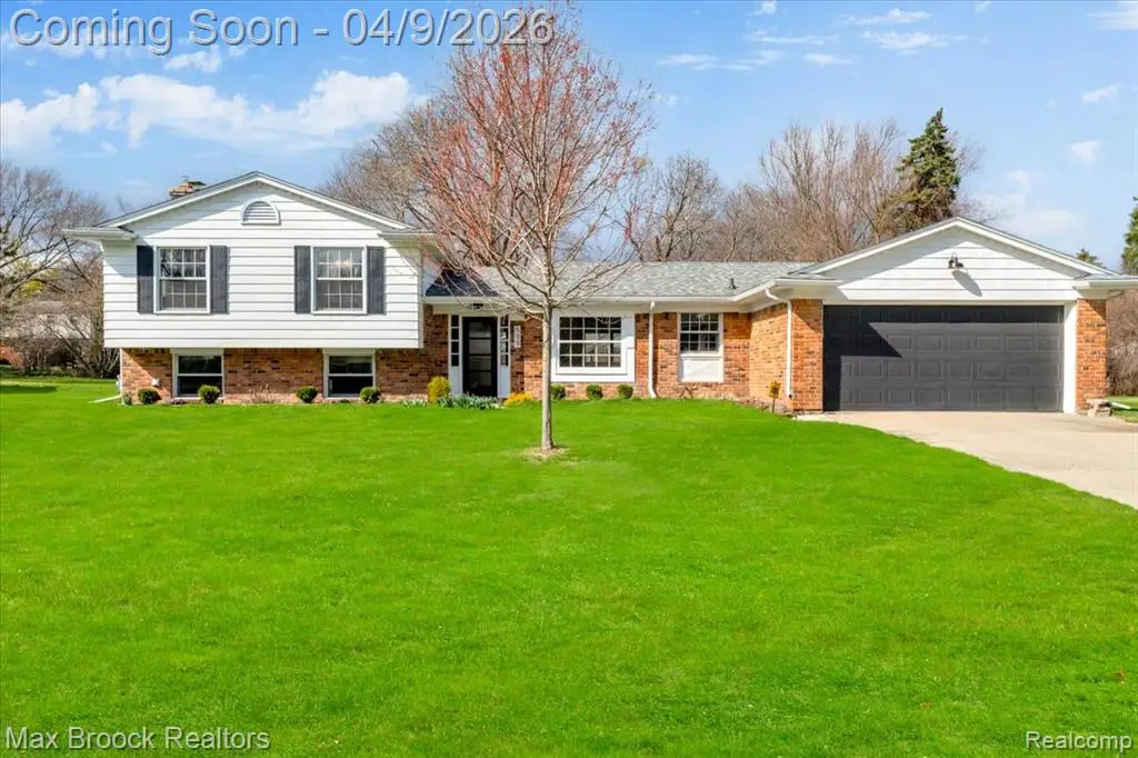 599 Sedgefield, Bloomfield Hills, MI 48304 - #1