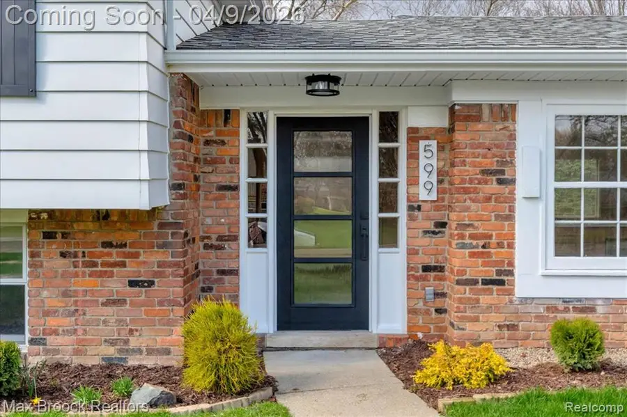 599 Sedgefield, Bloomfield Hills, MI 48304 - #3