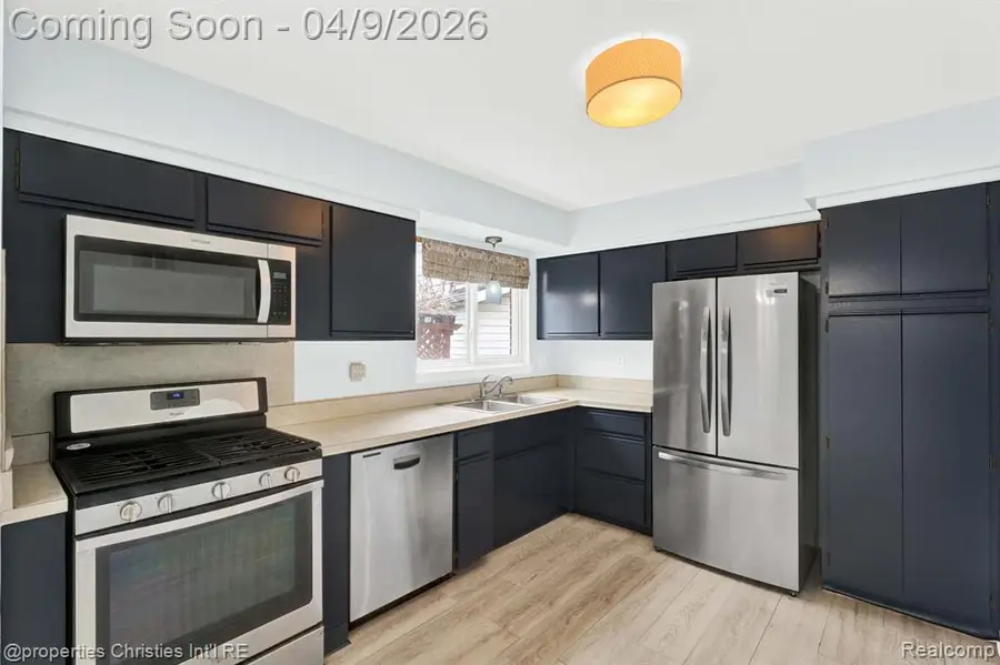 4211 Yorba Linda, Royal Oak, MI 48073 - #2