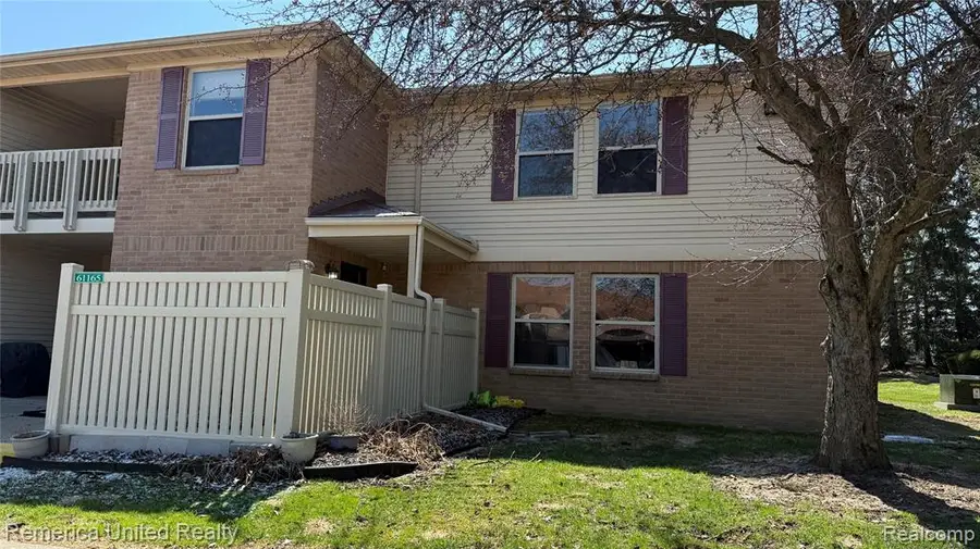 61165 Greenwood #114, South Lyon, MI  - #2