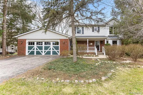 6374 Rickett, Brighton, MI 48116