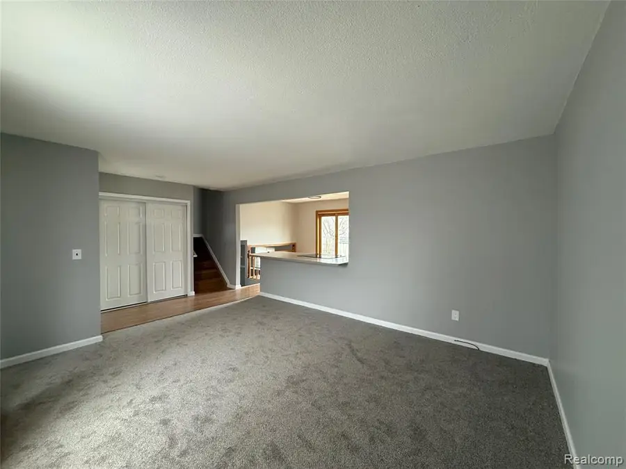 42768 Buckingham, Sterling Heights, MI 48313 - #2