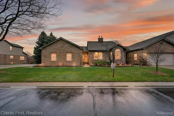 272 Avium, Canton, MI 48187