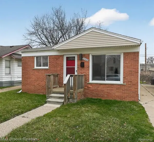 23448 Easterling, Hazel Park, MI 48030