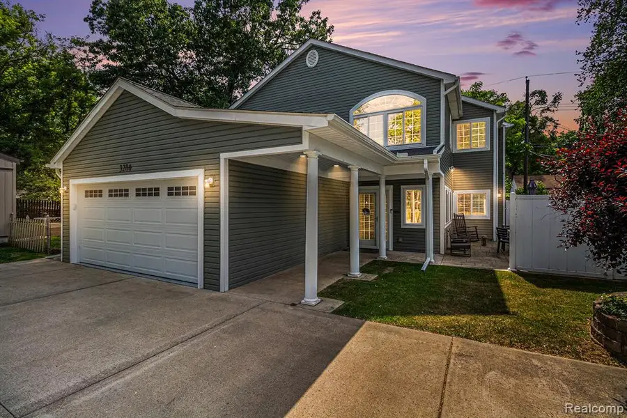 3280 Chambourne, Commerce Township, MI 48382 - #3